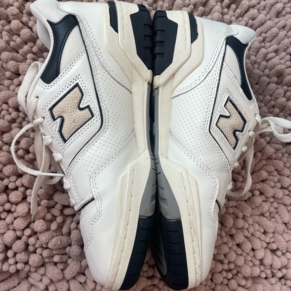 New Balance 550 - Picture 2 of 5